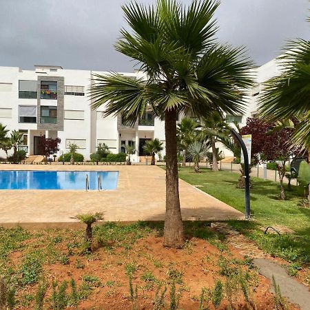 Lovely 4-Bedroom Condo With Pool Rabat Buitenkant foto